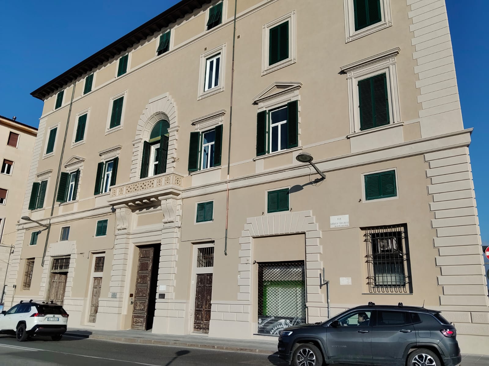 Restauro dei prospetti Palazzo Squilloni (Li)